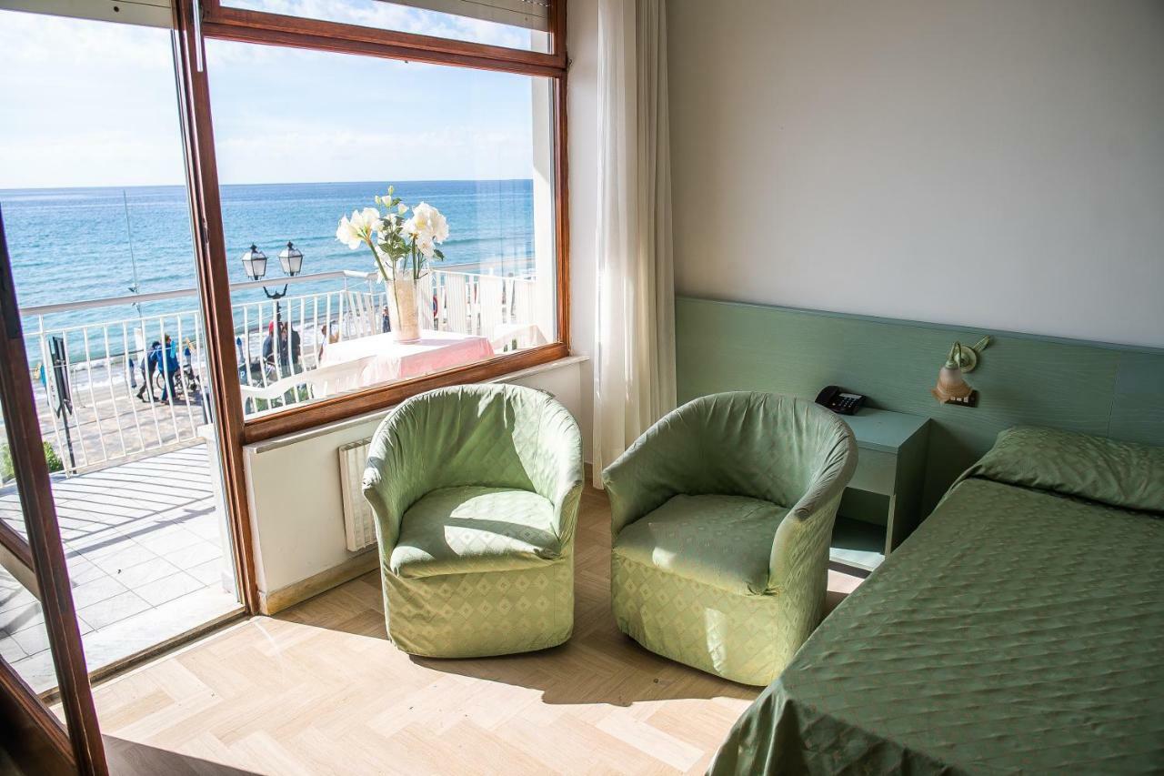 Hotel West End Alassio Exterior foto